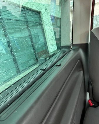 Volkswagen Multivan cena 76900 przebieg: 292000, rok produkcji 2012 z Warszawa małe 46